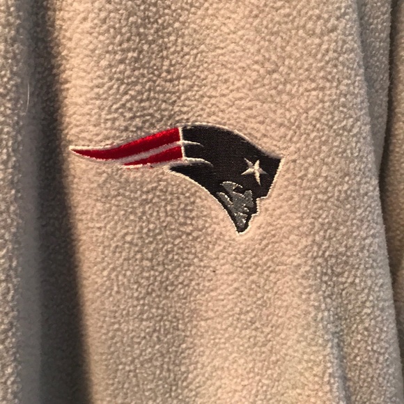 Reebok Reversible Patriots Jacket - Picture 4 of 4